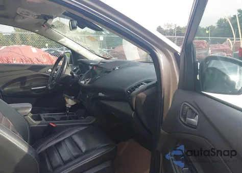 2017 Ford Escape Titanium из США, поврежденный, VIN 1FMCU9JDXHUC83742